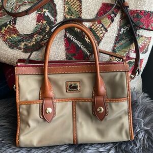 Dooney & Bourke shoulder/crossbody bag